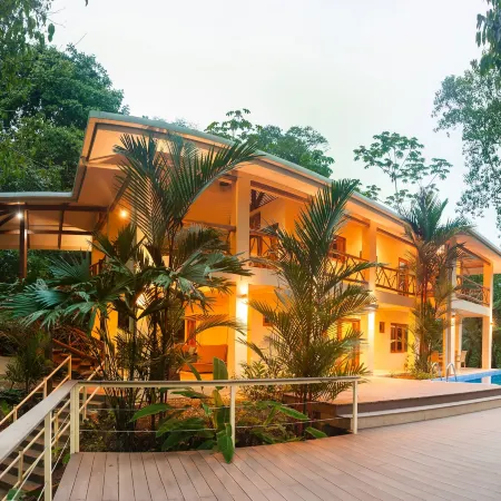 Casa Monos Locos - Portasol Vacation Rentals Отели в г. Савегре