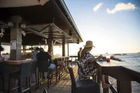 The Villas at Simpson Bay Resort - bar
