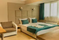 Vemara City Boutique Hotel-Free Parking Hotels in Sveti Konstantin