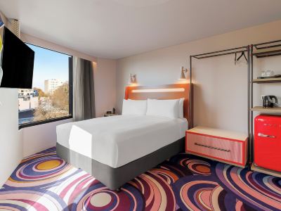 Adge Hotel & Residence