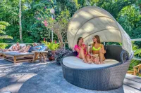 ECOTICA Boutique Hotel