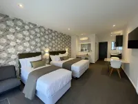 그랜드 스위트 머키슨  호텔