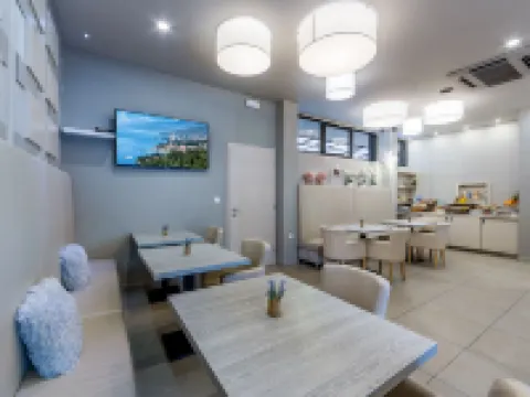 Apartments & Rooms Preelook Hotels in Opcina Opatija