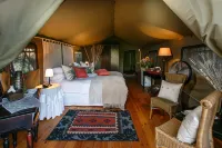 Chandelier Game Lodge