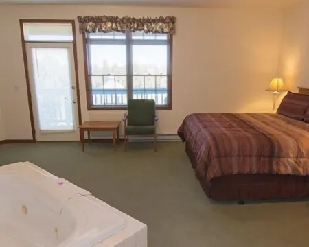 Scandinavian Lodge Hotels in Sister Bay