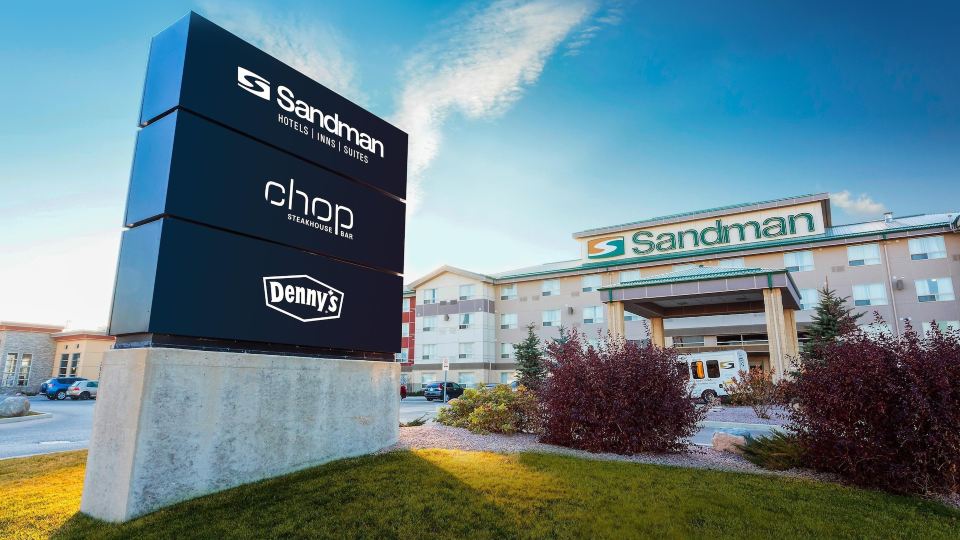 Sandman Hotel & Suites Winnipeg Airport