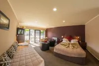 Lakefront Lodge Hotels in Te Anau