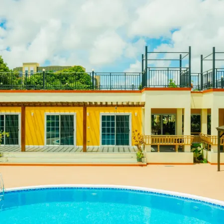 Beach Garden Hotel