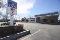 Falmouth Inn Hotels in 
