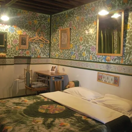Hotel Bhairon Vilas