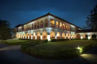 Sanctum Inle Resort Hotel di 