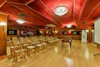 Área de Servicio El Cruce Hotels in Manzanares