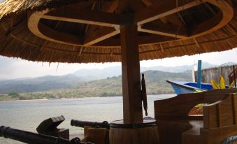 Larantuka Beach Apartments