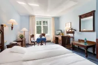 Schlosshotel Ralswiek Hotels in Juliusruh