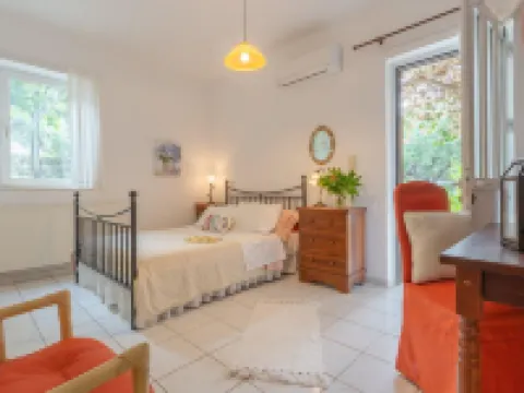 Villa Armi Large Private Pool Walk to Beach Sea Views A C Wifi Eco-friendly - 2809 Hotels in Lappei