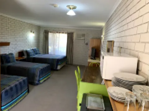 Kingswood Motel Hotels in Tocumwal