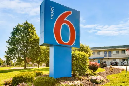 Motel 6 Lenexa, KS - Kansas City Southwest Отели в г. Ленекса