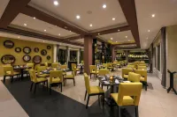 El Dorado Casitas Royale Catamarán, Cenote & More Inclusive