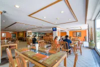 Golden Beach Cha-Am Hotel - breakfast