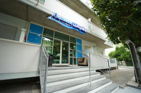 Lugano Residence Отели рядом с достопримечательностью «Темпио Малатестиано»