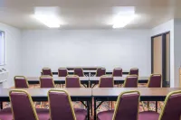 Super 8 by Wyndham Wheeling WV