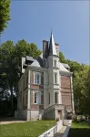 Maison d'hôtes le Manoir de Contres Hotels in Chémery