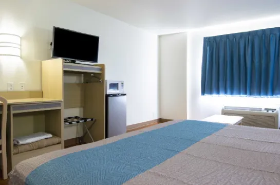 Motel 6 Las Cruces, NM - Telshor