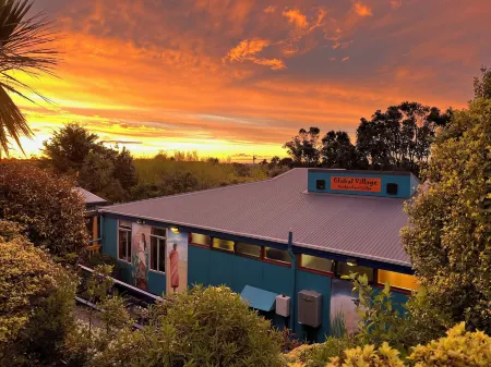 Global Village Travellers Lodge