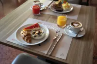 Hotel Royal Caserta - breakfast
