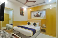 Hotel Prince Palace DX by Check in Room Hotell i Gole Market