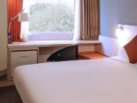 Ibis Auckland Ellerslie Hotels near ASB Showgrounds