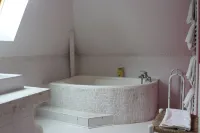 Maison d'hôtes Moulin du Bas Pesé Hotels in Cheverny