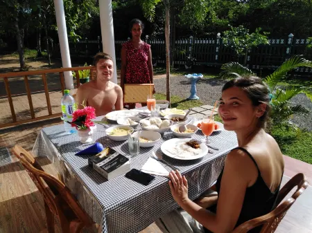 Jungle View Guest Отели рядом с достопримечательностью «Shiva Devale No.2»