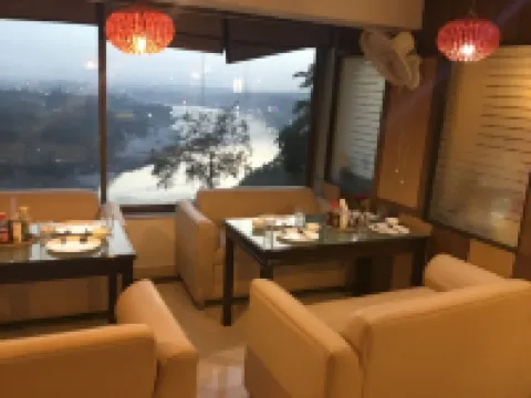 Hotel Ganesha Inn Ganga View