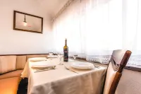 Villa Roses Apartments & Wellness Hotels in Icici