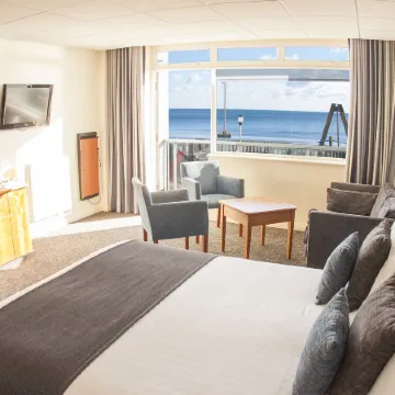 Sandbanks Hotel