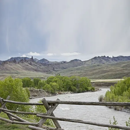 Yellowstone Valley Inn