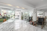 Royale 8 Ville Guest House