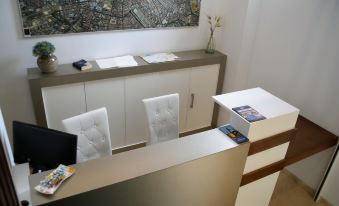 Hostal Sevilla Santa Justa - Adults Only