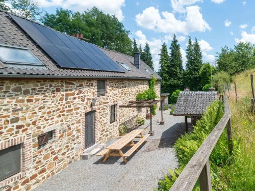 Theux Farmhouse with Garden