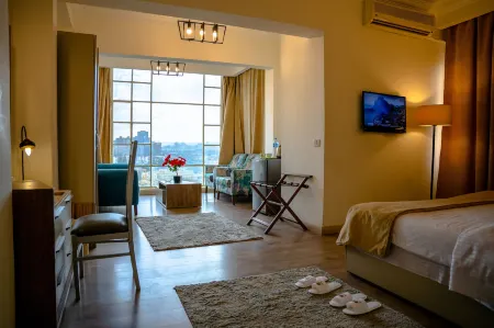 Hotel Royal Marshal Отели рядом с достопримечательностью «Ain Shams University»