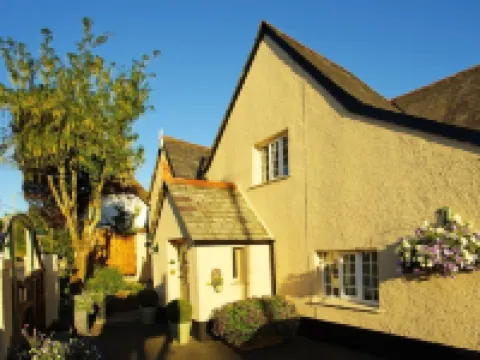 Tinhay Mill Hotels in Lifton