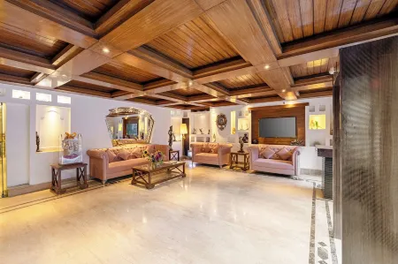 Hotel Emperor Palms at Karol Bagh Отели рядом с достопримечательностью «Фатехпур-Масджид»