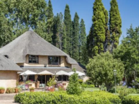 Hotel Nomad Belvedere Lodge โรงแรมในมิดแรนด์