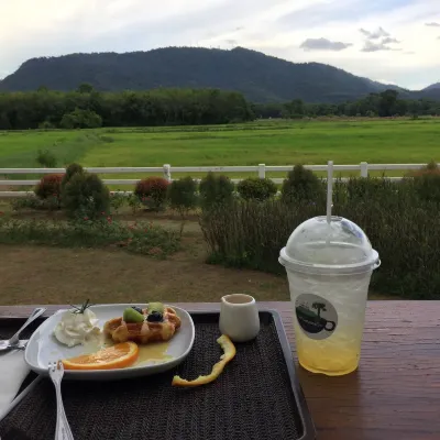 微笑之家旅館 鄰近班佩码头的酒店