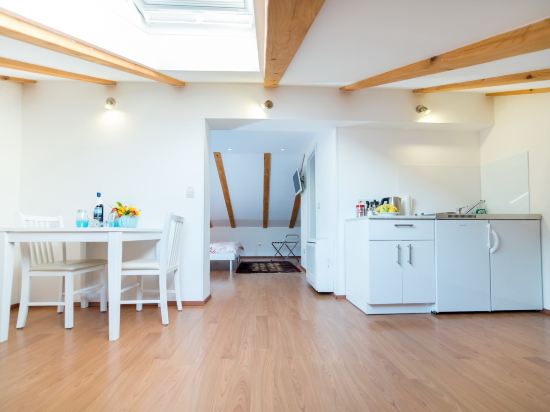 Rooms Raič