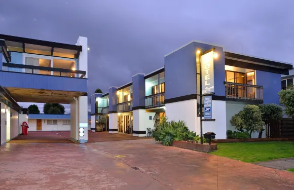 懷卡內海灘汽車旅館