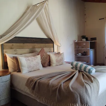 Orange-Ville Lodge & Guesthouse