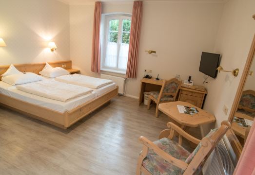 바저뮐레 헬리겐탈