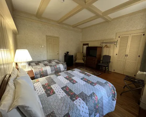 School House Inn Hotels in Conway